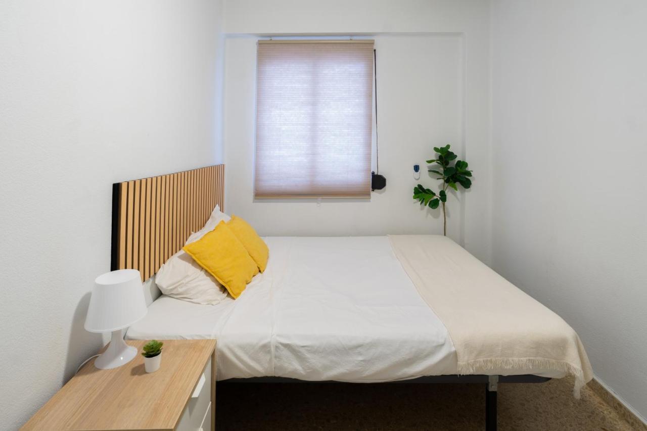 Апартаменты Apartamento Con Ubicacion Ideal: Playa Y Centro Валенсия Экстерьер фото