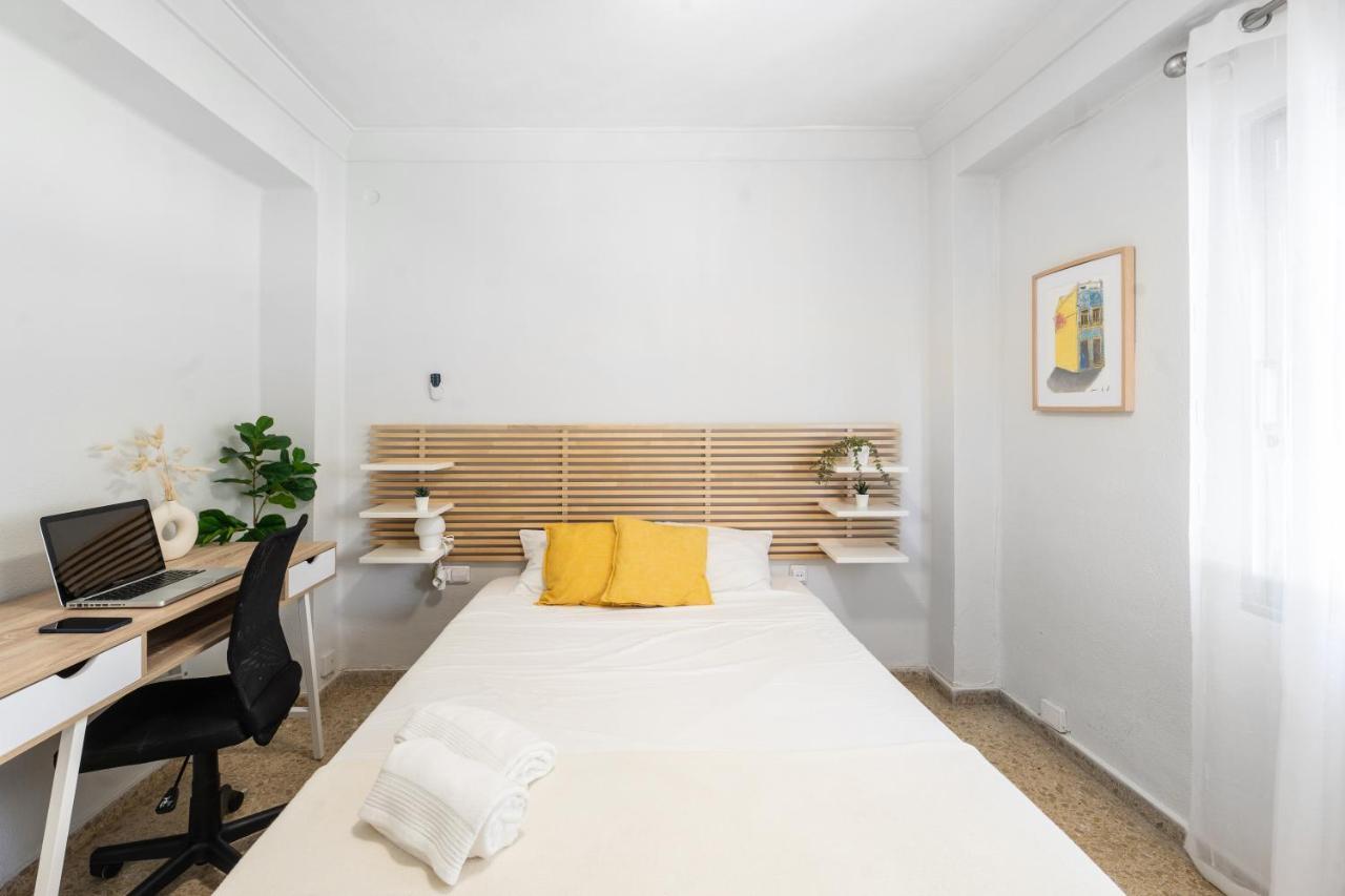 Апартаменты Apartamento Con Ubicacion Ideal: Playa Y Centro Валенсия Экстерьер фото