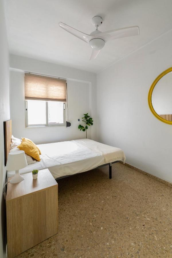 Апартаменты Apartamento Con Ubicacion Ideal: Playa Y Centro Валенсия Экстерьер фото