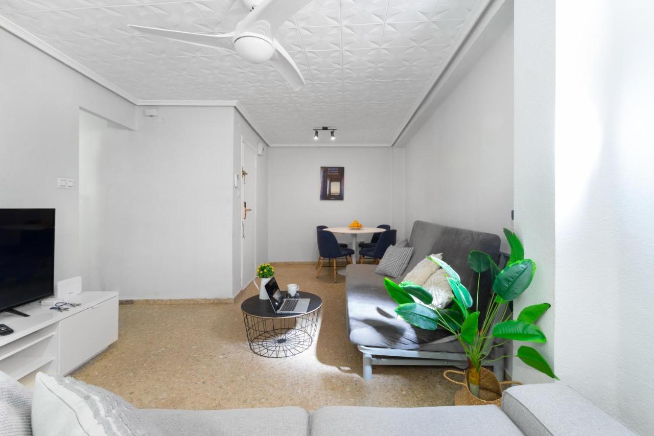 Апартаменты Apartamento Con Ubicacion Ideal: Playa Y Centro Валенсия Экстерьер фото